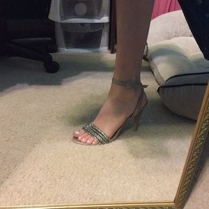 Super cute Steve Madden heels